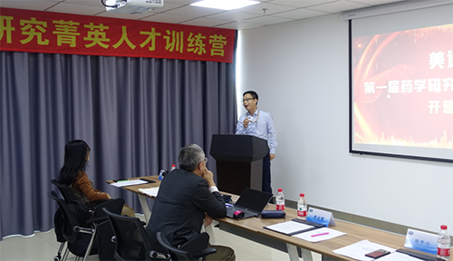 贝斯特全球最奢华的游戏平台工艺部高级主任罗万荣博士